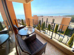 Bratanov Sea Fort Club Apartment